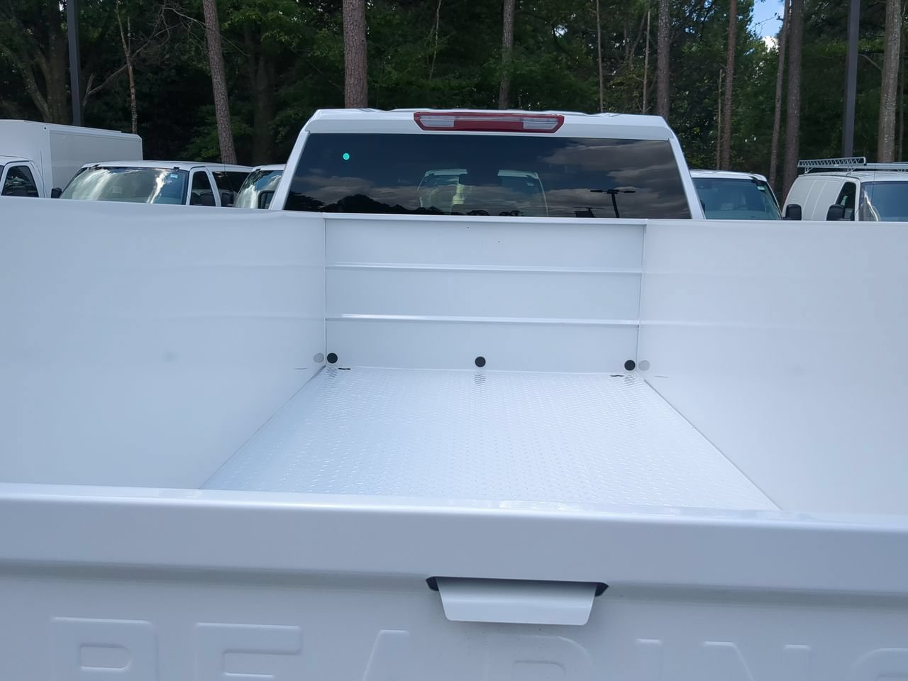 New 2026 Summit White GMC Pro image 24