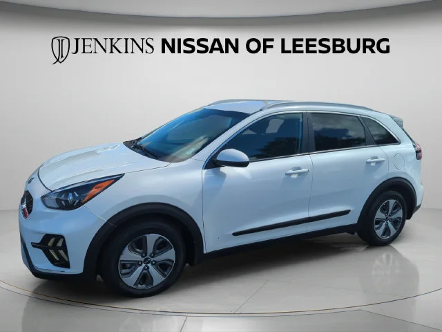 Used 2020 White Kia LX image 13