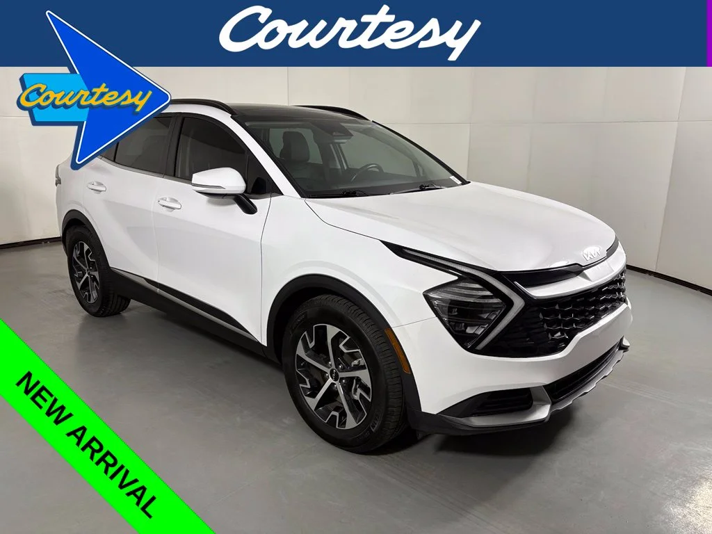 Used 2025 White Kia EX image 1
