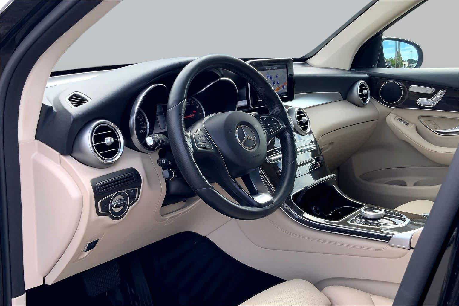Used 2018 Black Mercedes-Benz GLC 300 image 17