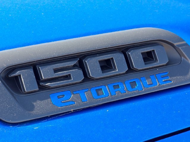 New 2026 Hydro Blue Pearl-Coat Exterior Paint RAM Big Horn/Lone Star image 26