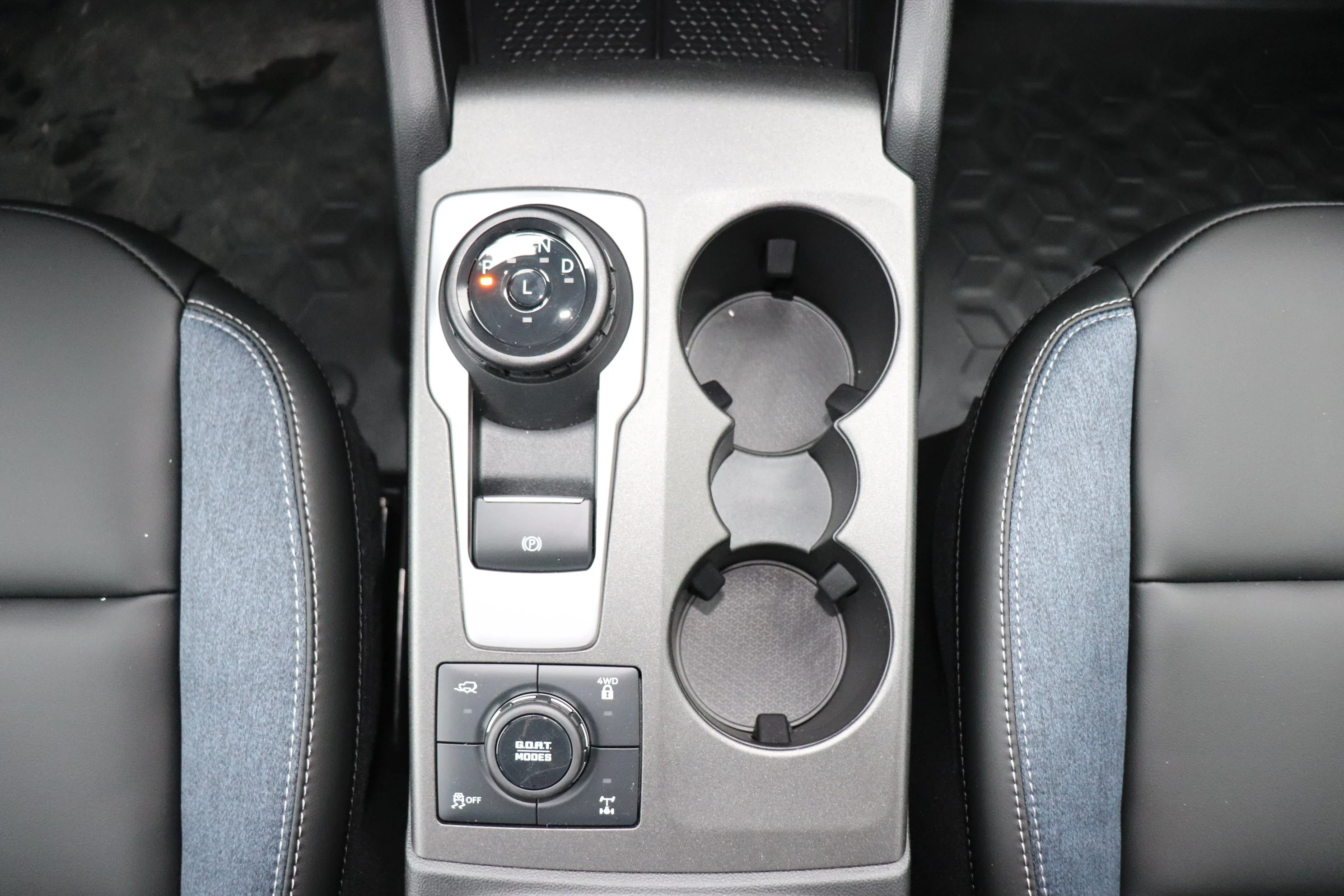 New 2026 VELOCITY BLUE METALLIC Ford Outer Banks image 16