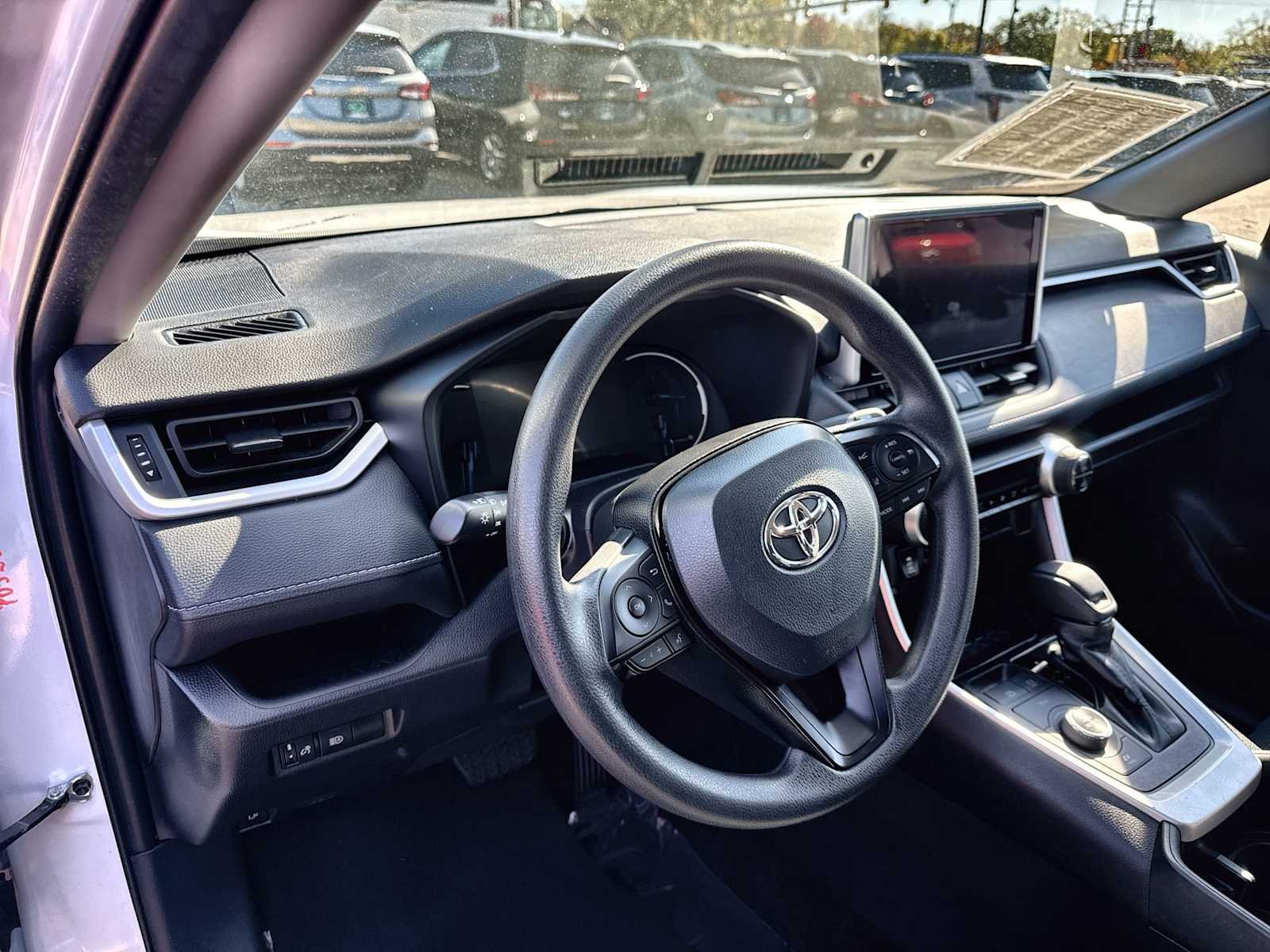 2025 Toyota RAV4 LE - Photo 10