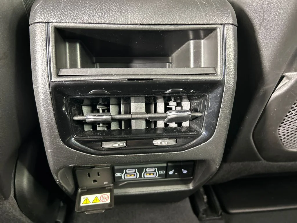 Used 2023 White Jeep Limited image 17
