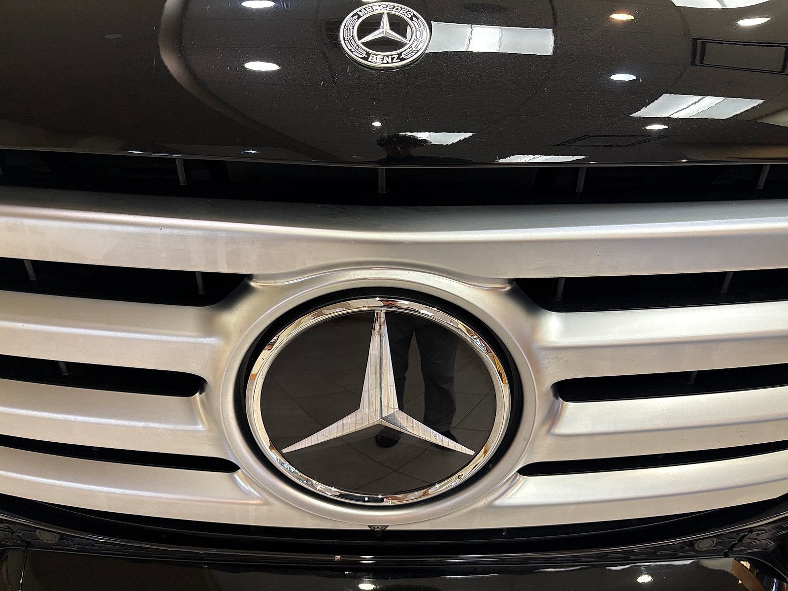 New 2026 Obsidian Black Metallic Mercedes-Benz 4MATIC® image 7