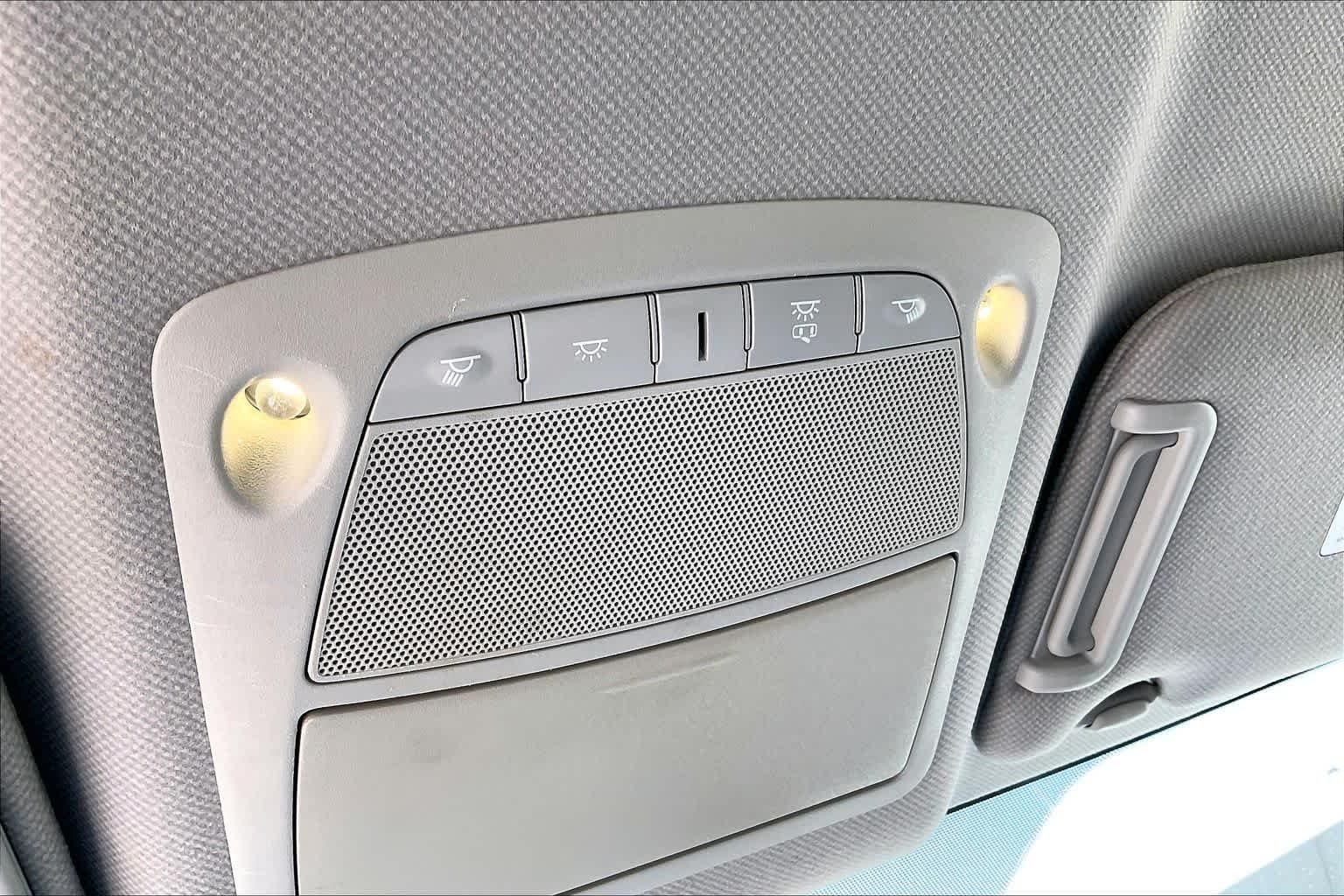 Used 2014 Brilliant Silver Nissan SV image 31