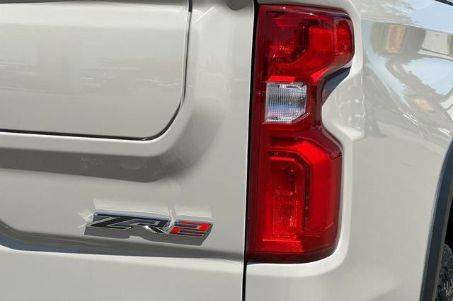 2026 Chevrolet Silverado 1500 ZR2 - Photo 39