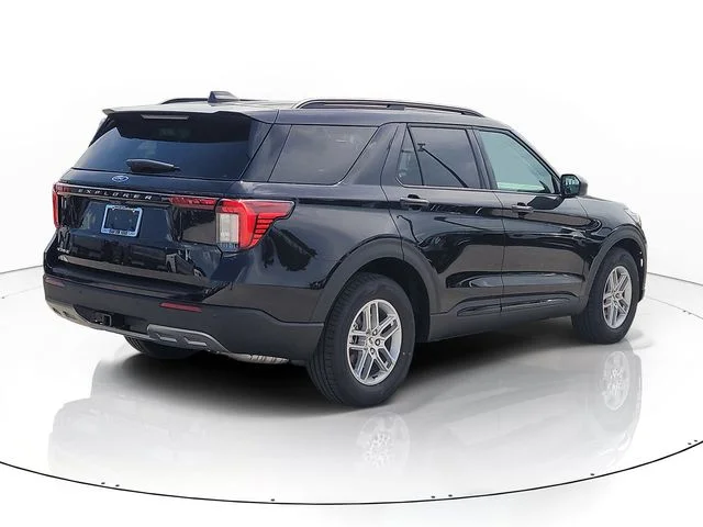 New 2026 Black Metallic Ford Active image 5