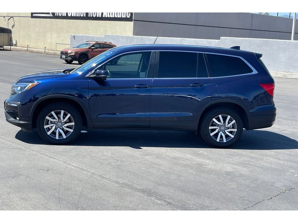 Used 2022 Obsidian Blue Pearl Honda EX-L image 2