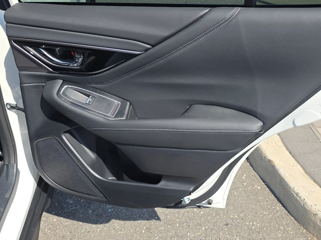 2025 Subaru Outback Limited - Photo 23