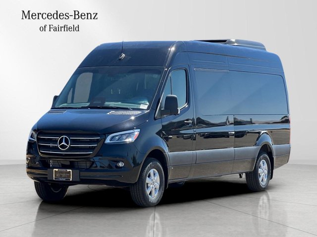 2026 Mercedes-Benz Sprinter 2500 Passenger 170 WB