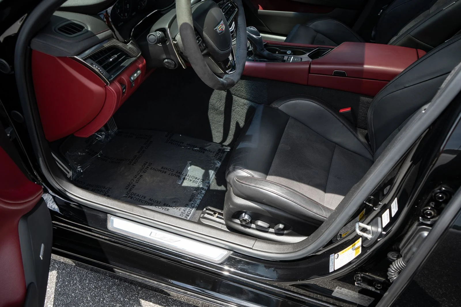 Used 2018 Black Raven Cadillac Base image 41