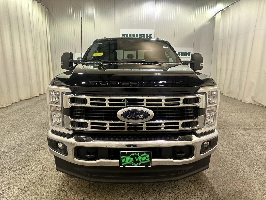New 2026 Agate Black Metallic Ford F-250® XLT image 2