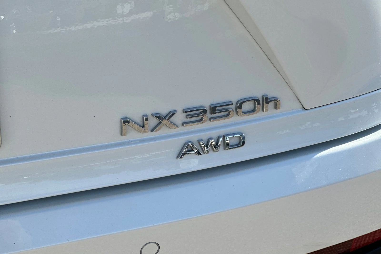 Used 2024 White Pearl Lexus 350h Premium image 22