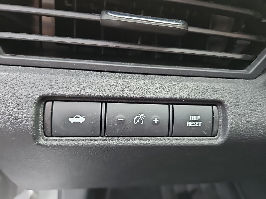 2024 Nissan Altima SV - Photo 11