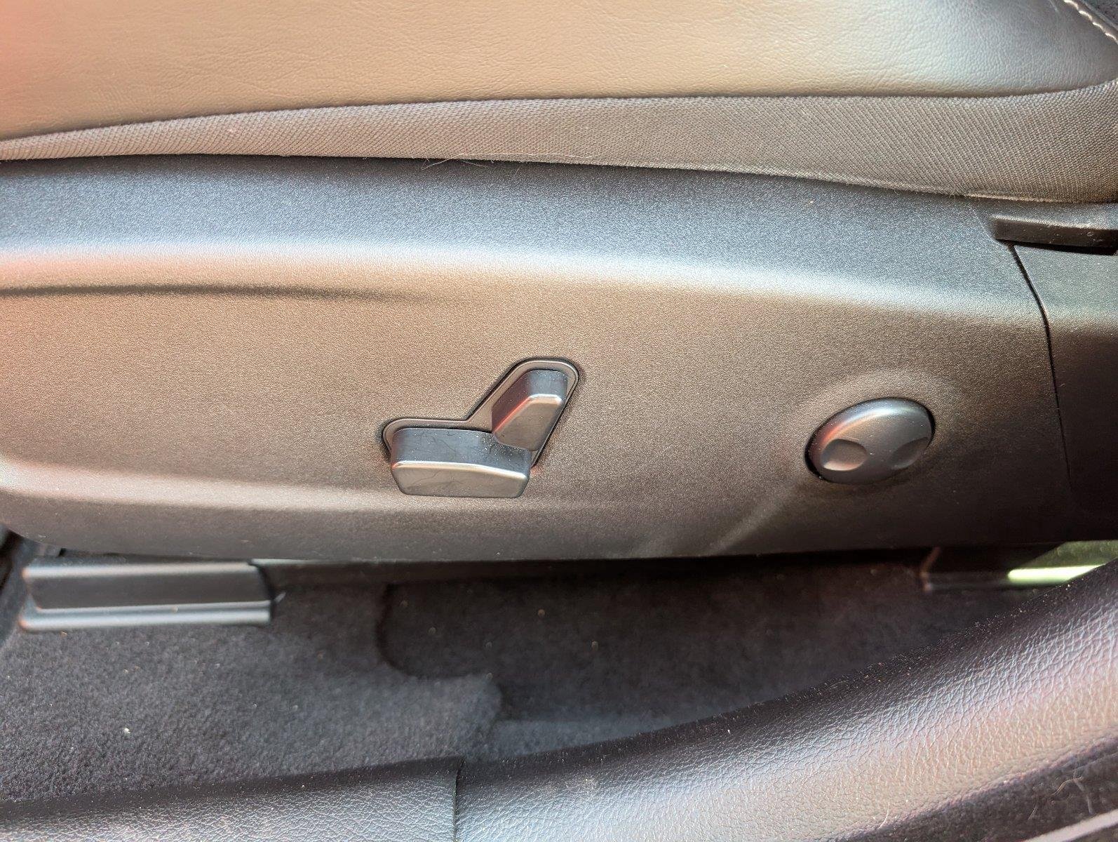 Used 2023 Go Mango Dodge Scat Pack image 17