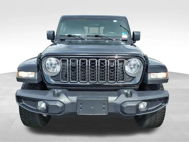 Used 2025 Black Jeep Nighthawk image 11