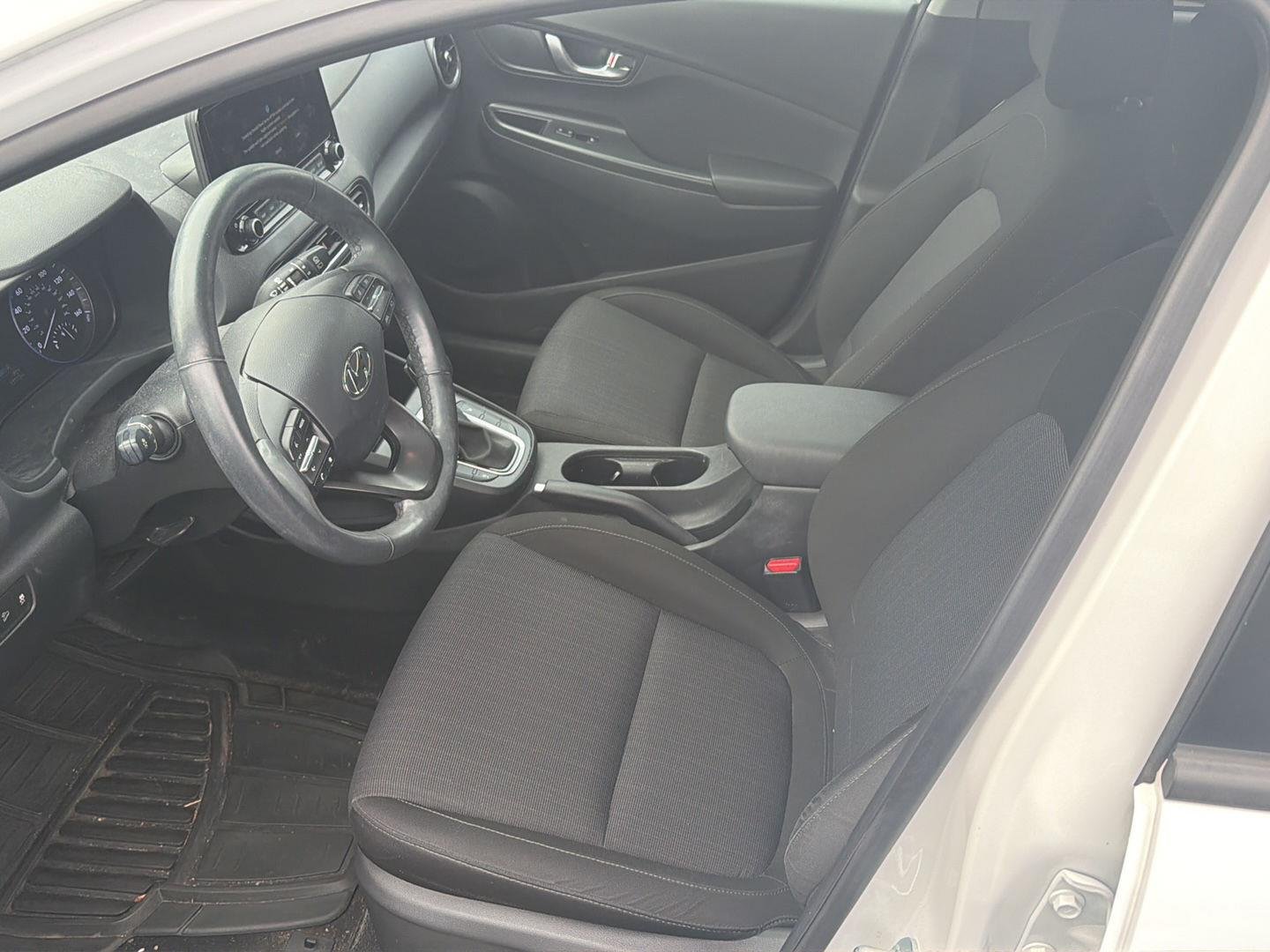Used 2023 Lunar White Hyundai SEL image 10