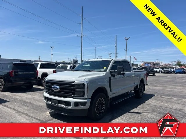 2025 Ford F-250 Platinum 4x4 Crew Cab 160 in's photo
