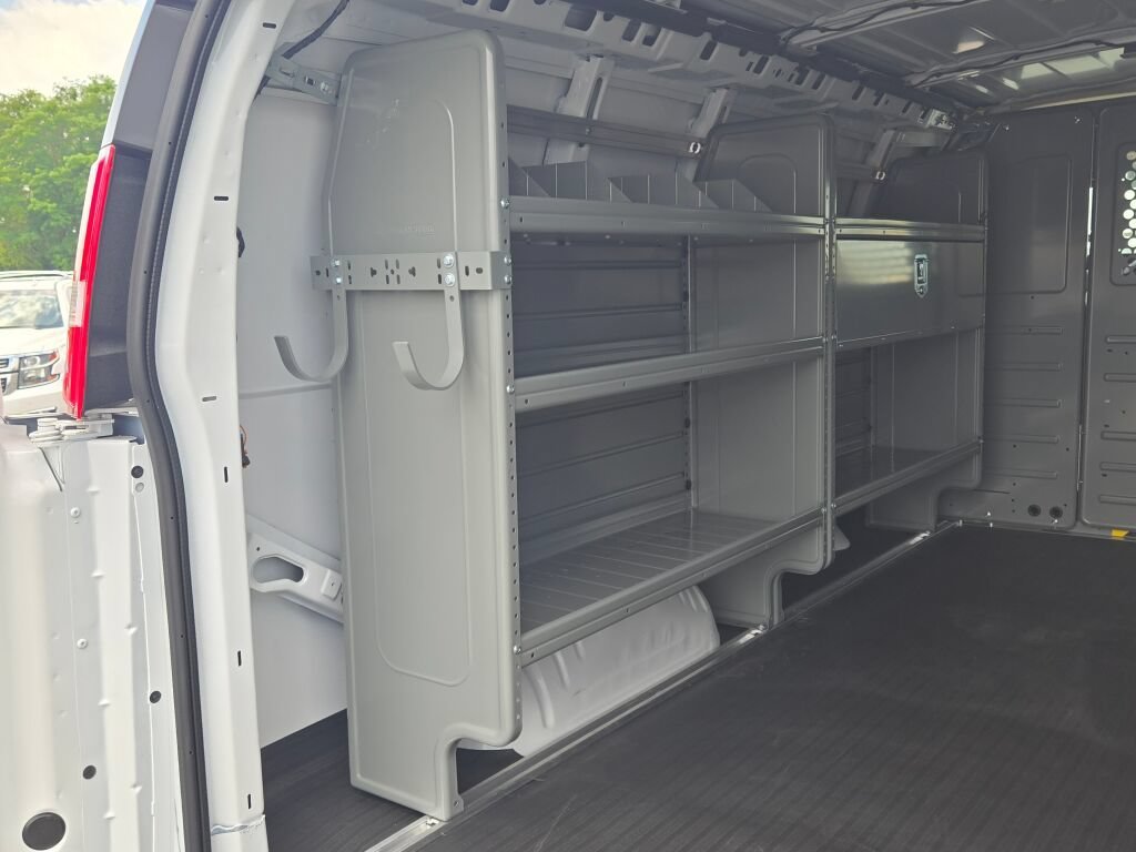 2025 Chevrolet Express Cargo Work Van - Photo 15