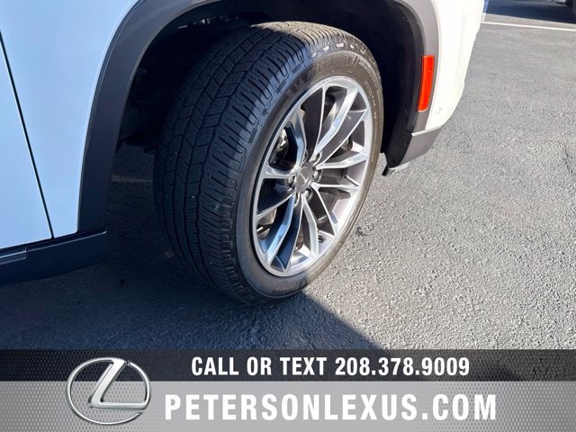 Used 2022 White Jeep Series III image 11