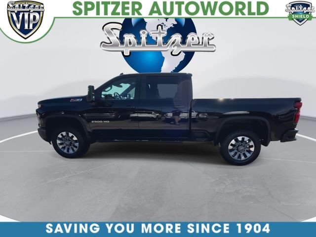 Used 2024 Black Chevrolet Custom image 5