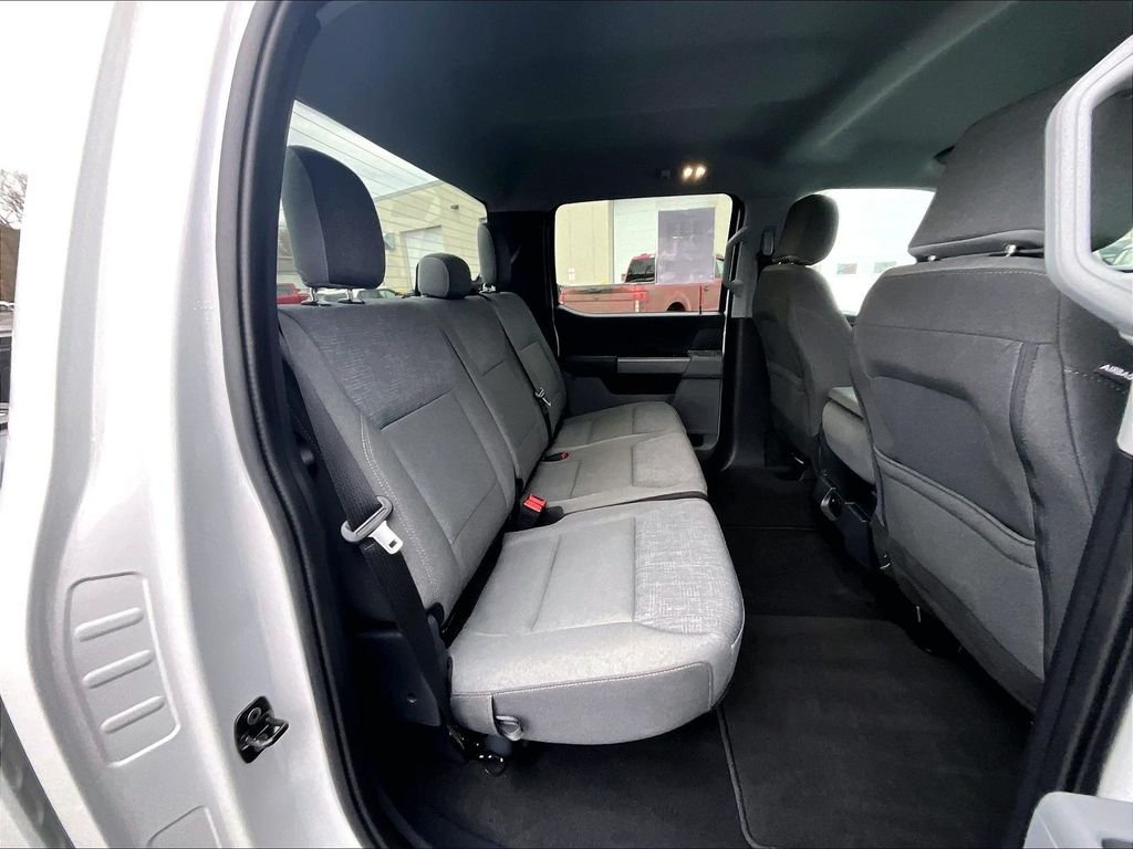 Used 2024 White Ford XLT image 22