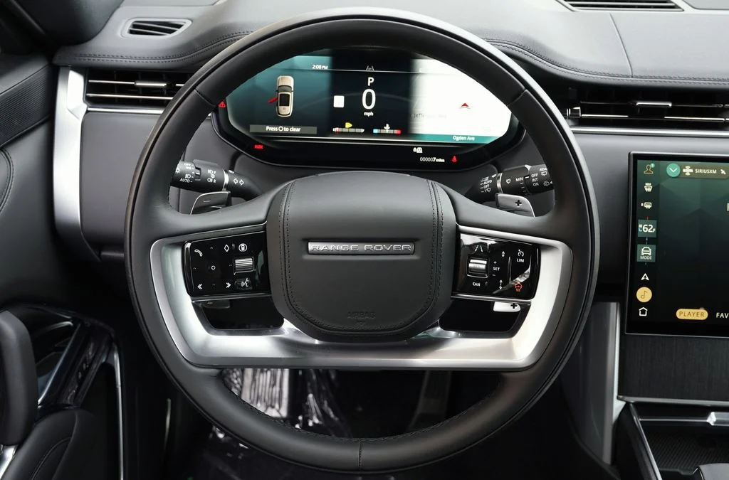 New 2026 Belgravia Green Land Rover SE image 16