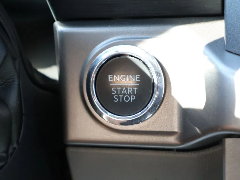 Used 2024 Avalanche Ford XLT image 32