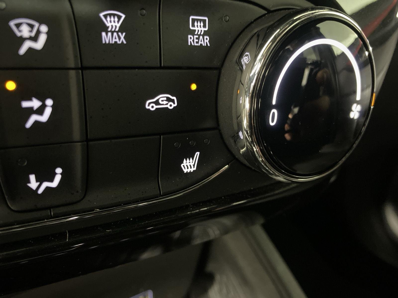 Used 2025 Iridescent Pearl Tricoat Chevrolet RS image 20
