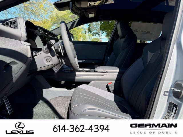 New 2026 Iridium and Black Onyx Lexus  550e F SPORT AWD image 21