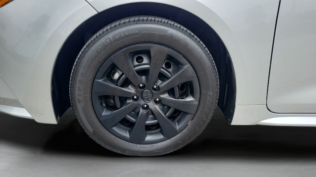 Certified Used 2025 Silver Toyota LE image 25