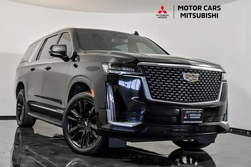 2023 Cadillac Escalade ESV 4WD Luxury's photo