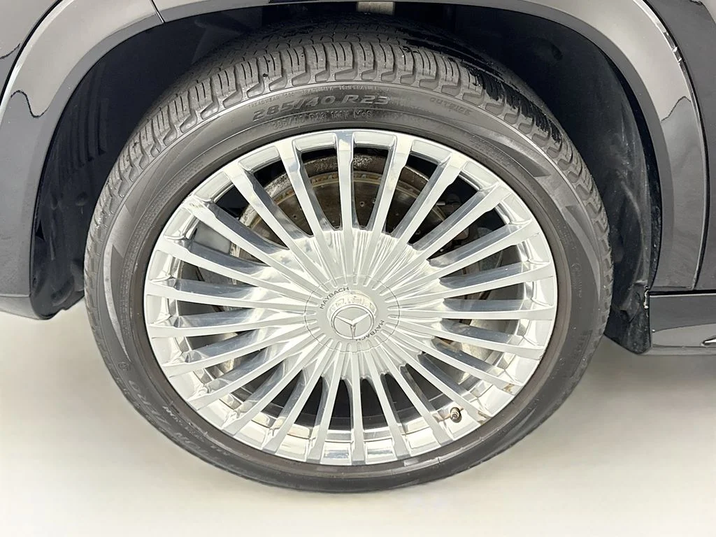 Used 2021 Black Mercedes-Benz Maybach GLS 600 image 32