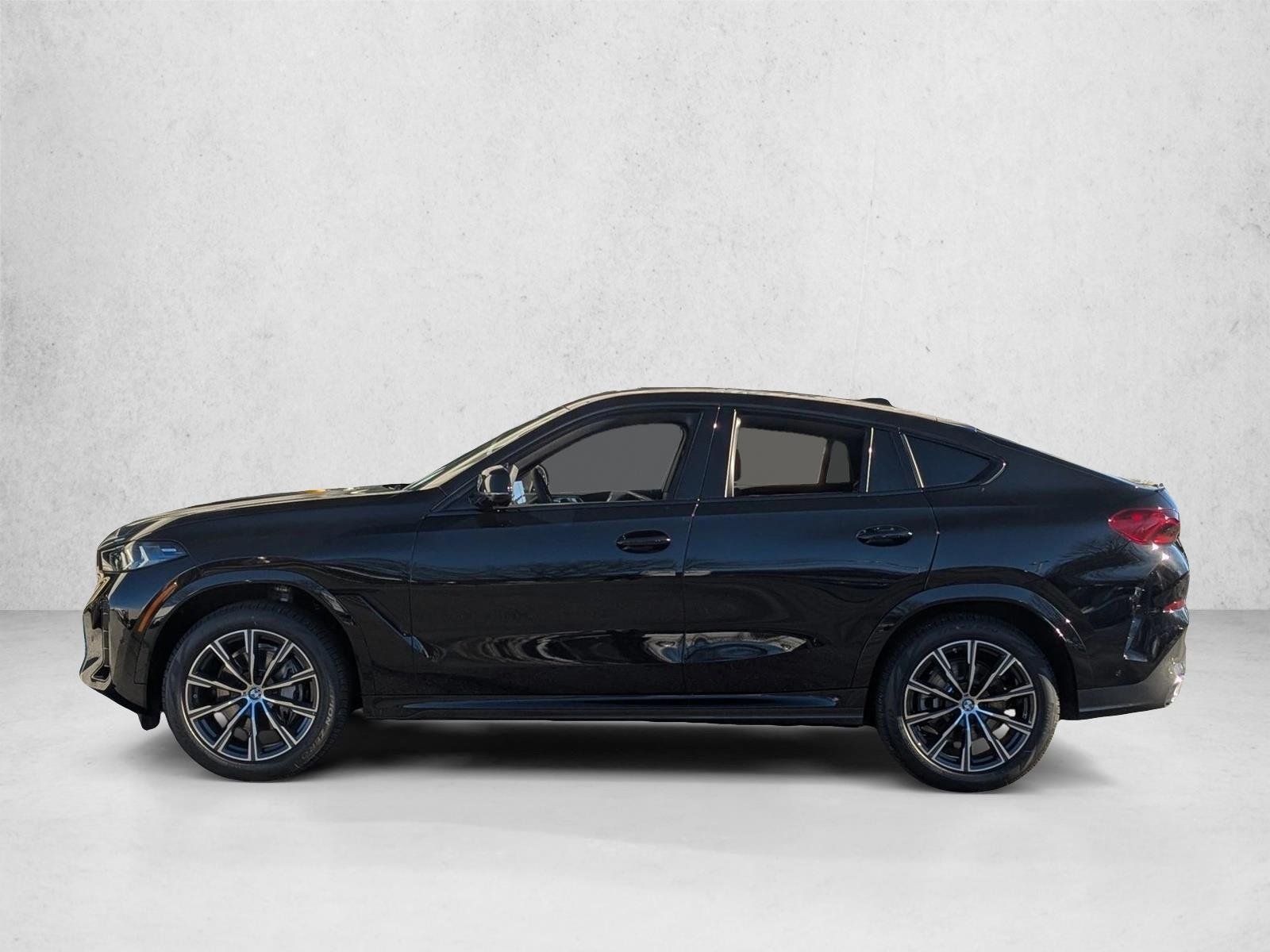 Used 2026 Black Sapphire Metallic BMW xDrive40i image 5