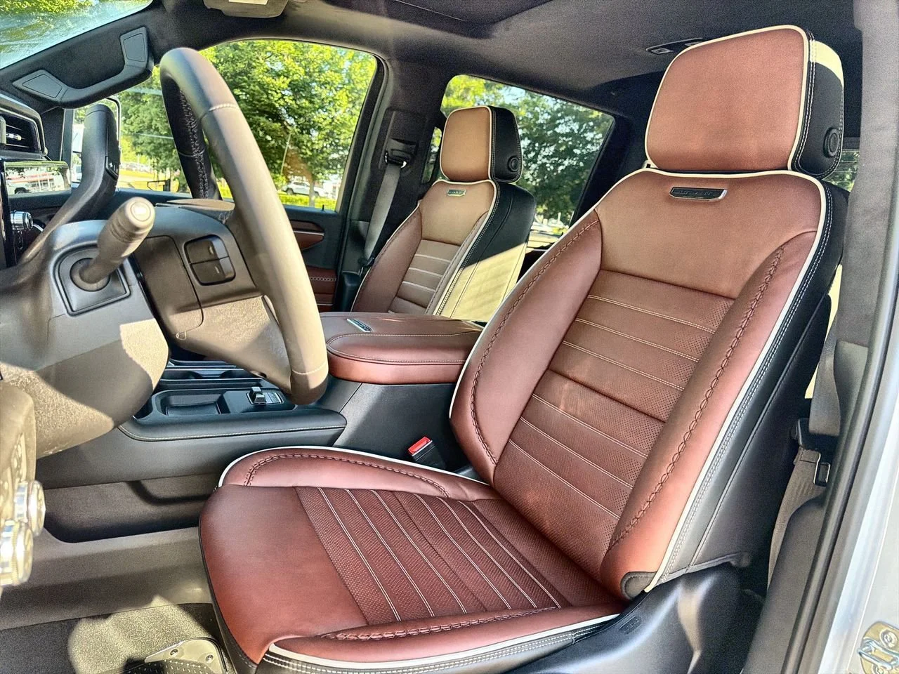 New 2026 Glacier White Tricoat GMC Denali Ultimate image 16