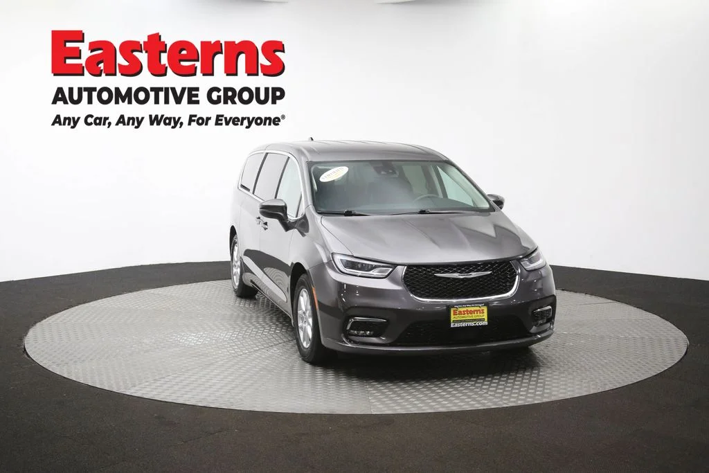 Used 2023 Gray Chrysler Touring L image 52