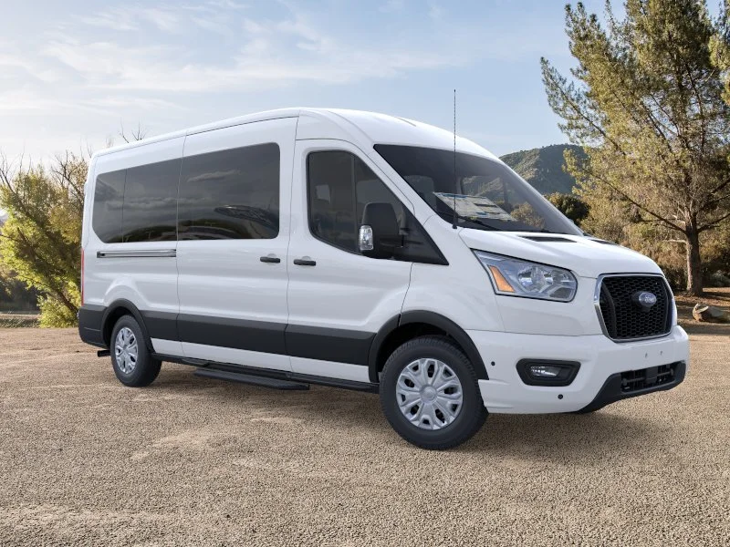 New 2025 Oxford White Ford Passenger Van XLT image 29