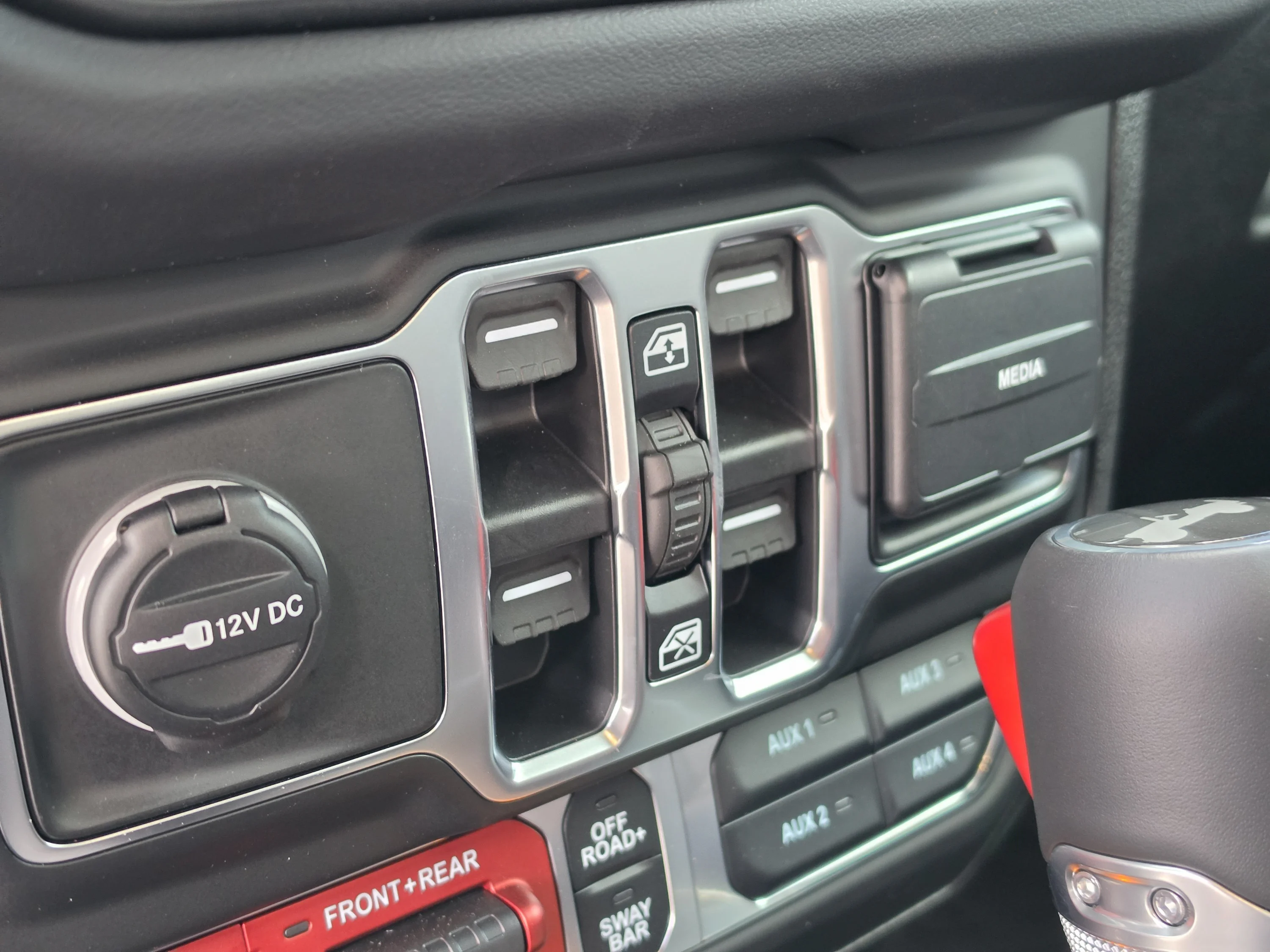 Used 2026 Black Clearcoat Jeep Rubicon image 24