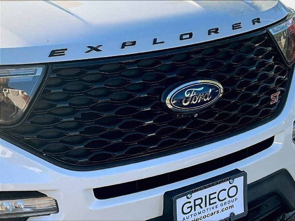 Used 2020 White Metallic Ford ST image 35