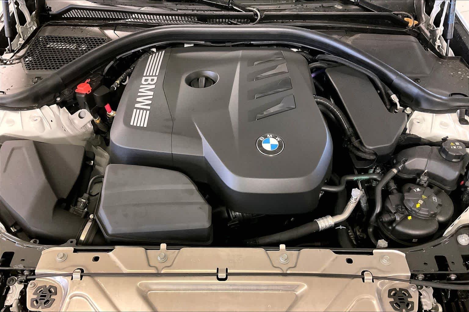 New 2026 Mineral White Metallic BMW 330i NA image 17
