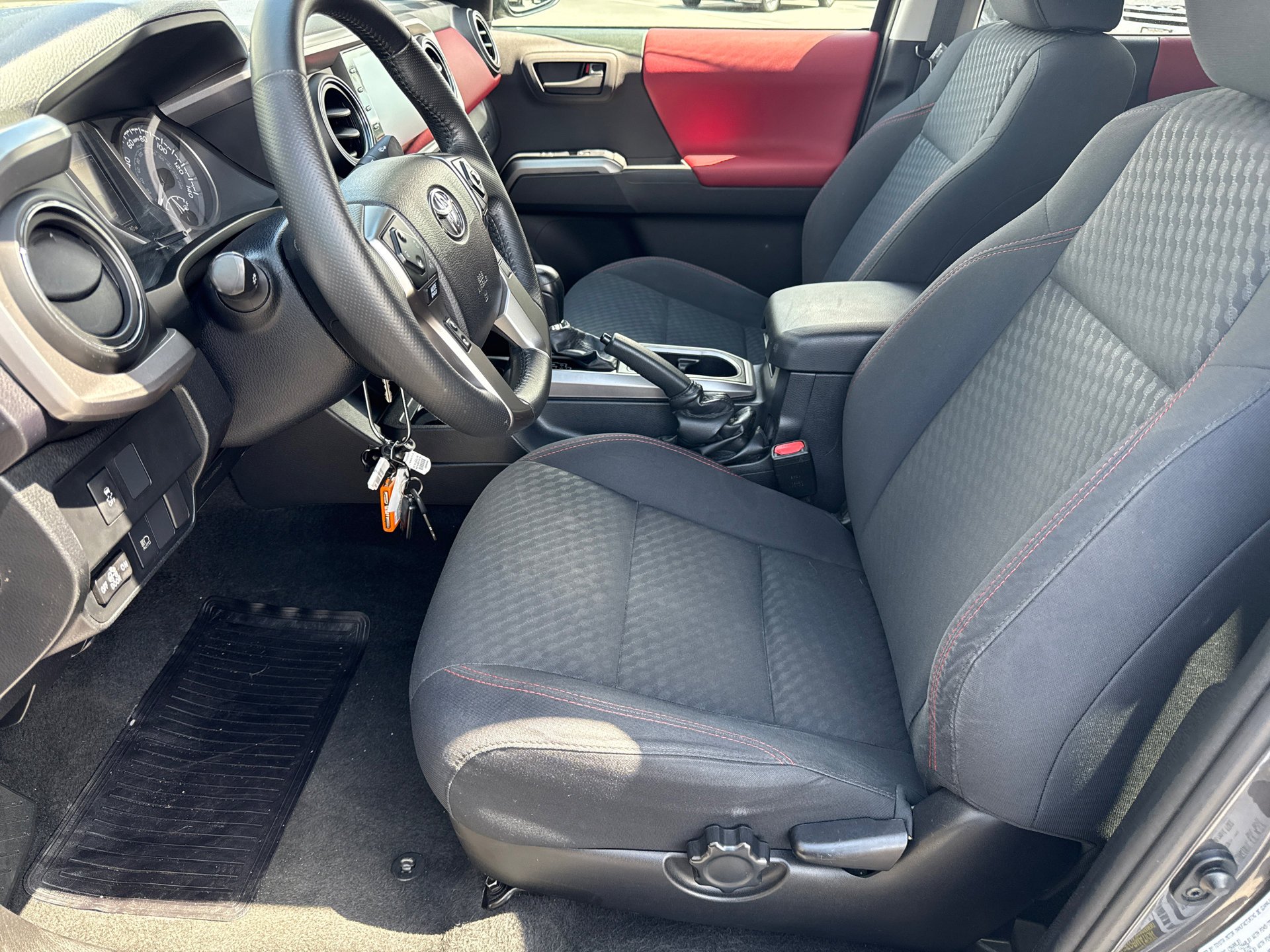 2021 Toyota Tacoma SR5 - Photo 20