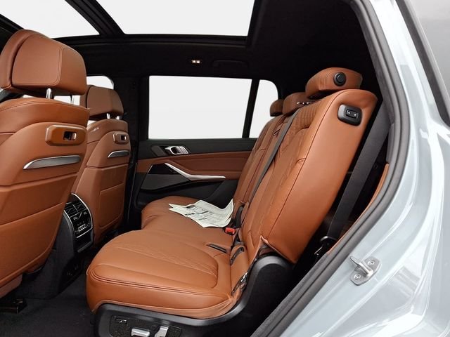 New 2027 Brooklyn Grey Metallic BMW xDrive40i image 9