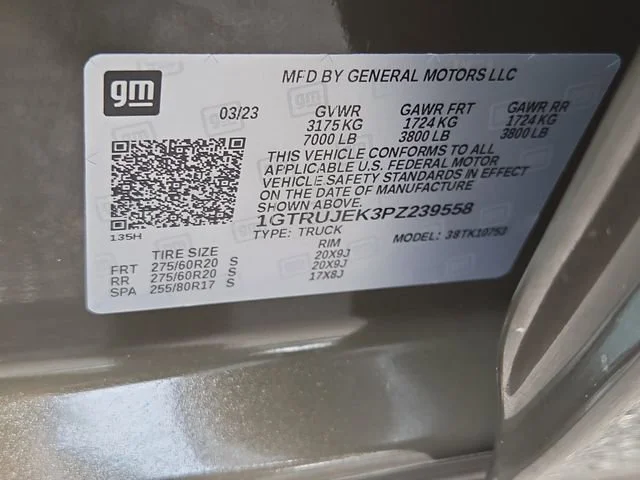 Used 2023 Deep Bronze Metallic GMC Elevation image 31