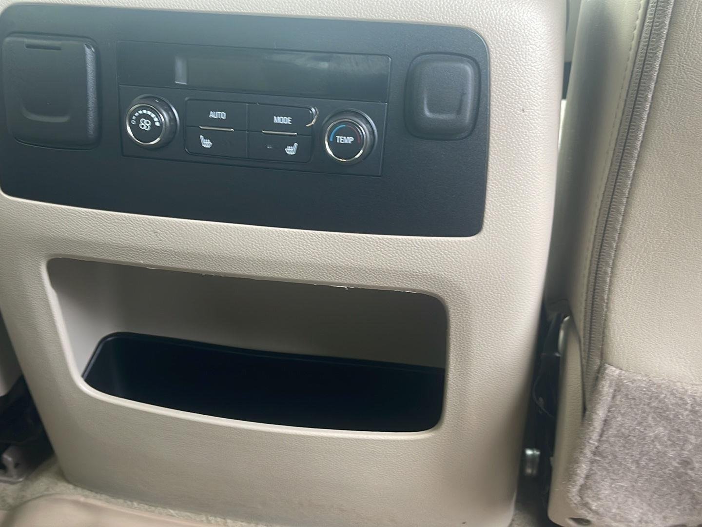 2017 GMC Yukon Denali - Photo 16