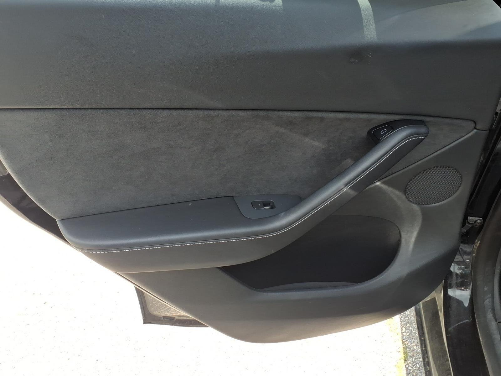 Used 2021 Solid Black Tesla Long Range image 17