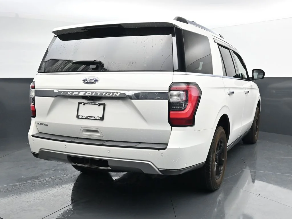 Used 2021 White Ford Limited image 5