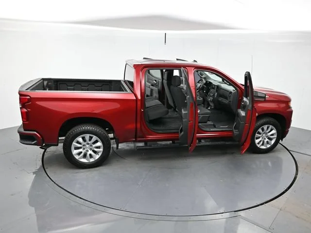 Used 2021 CHERRY RED TINTCOAT Chevrolet Custom image 40