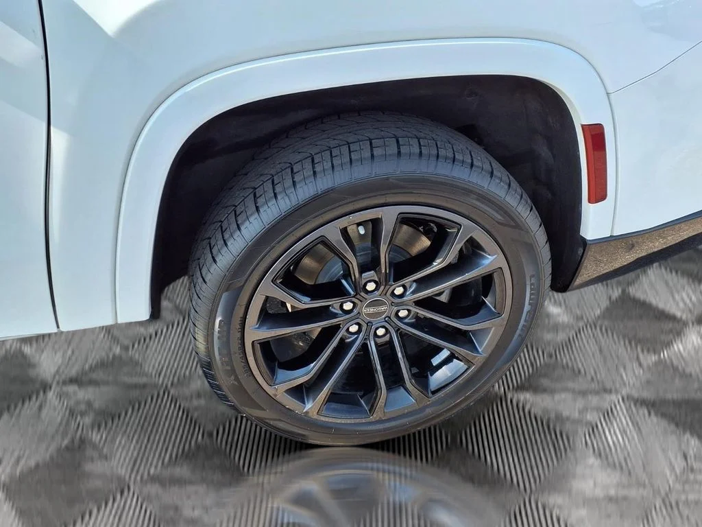 Used 2024 White Jeep Series II image 26