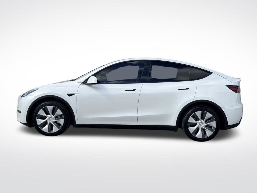 Used 2021  Tesla Long Range image 3